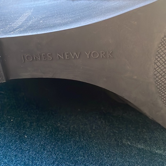 Jones New York Black Wedge Booties with Gold Detailing - Picture 4 of 5